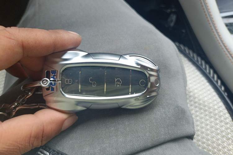 Used BYD Song PLUS New Energy 2024 HONOR Edition DM-i 110km Flagship Model Vehicle Key