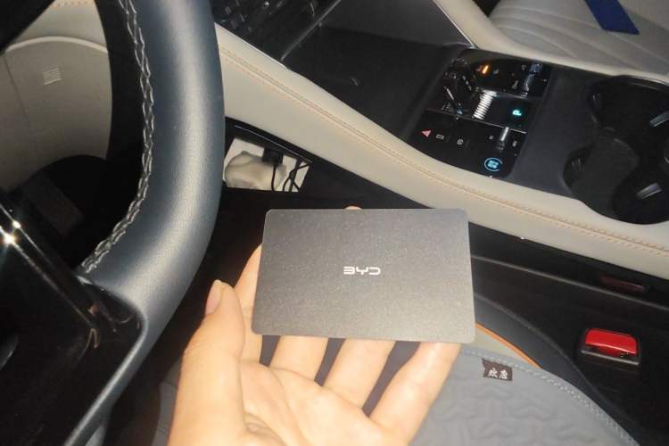 Used BYD Song PLUS New Energy 2024 HONOR Edition DM-i 110km Flagship Model Vehicle Key