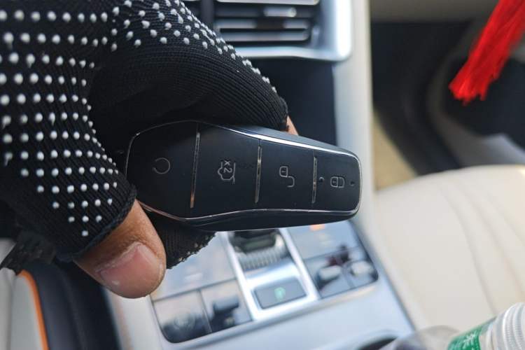 Used BYD Song PLUS New Energy 2024 HONOR Edition DM-i 110km Flagship Model Vehicle Key