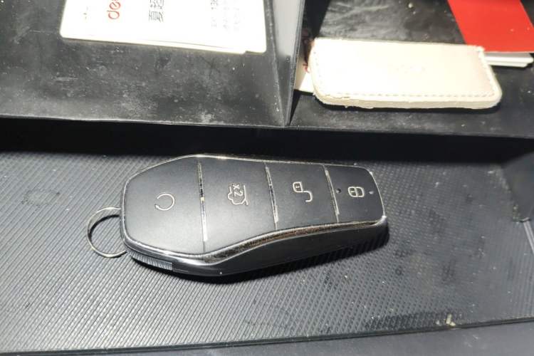 Used BYD Song PLUS New Energy 2024 HONOR Edition DM-i 110km Flagship Model Vehicle Key