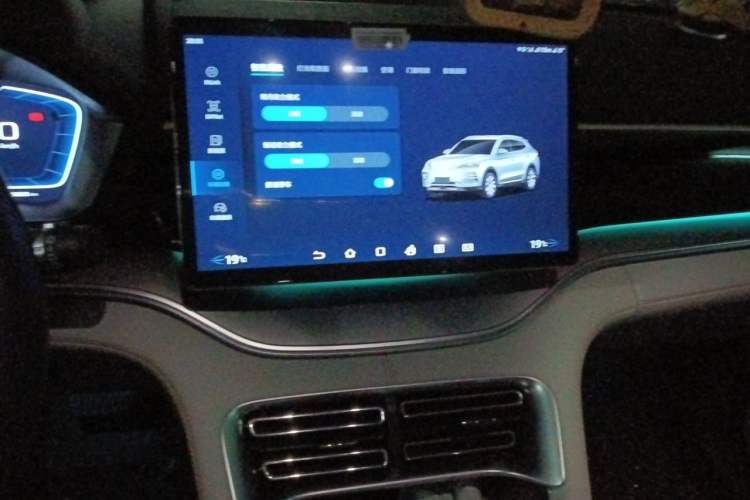 Used BYD Song PLUS New Energy 2024 Honor Edition EV 520km Premium Model Audio And AC Panel
