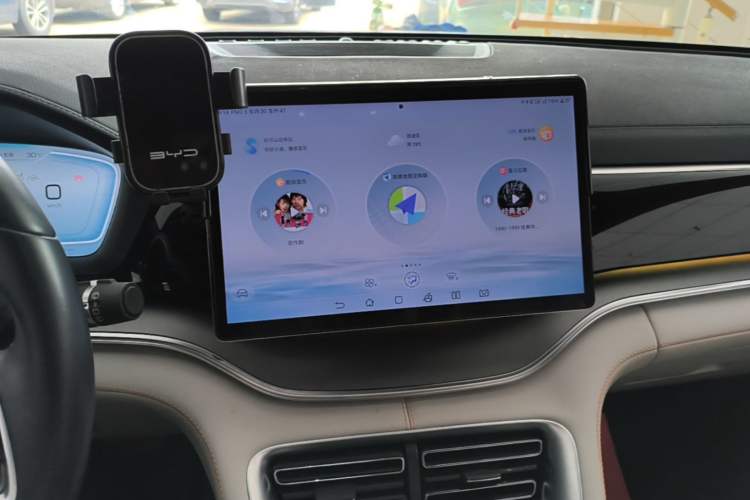 Used BYD Song PLUS New Energy 2024 HONOR Edition DM-i 110km Flagship PLUS Audio And AC Panel