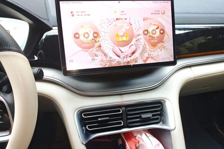 Used BYD Song PLUS New Energy 2024 HONOR Edition DM-i 110km Flagship PLUS Audio And AC Panel