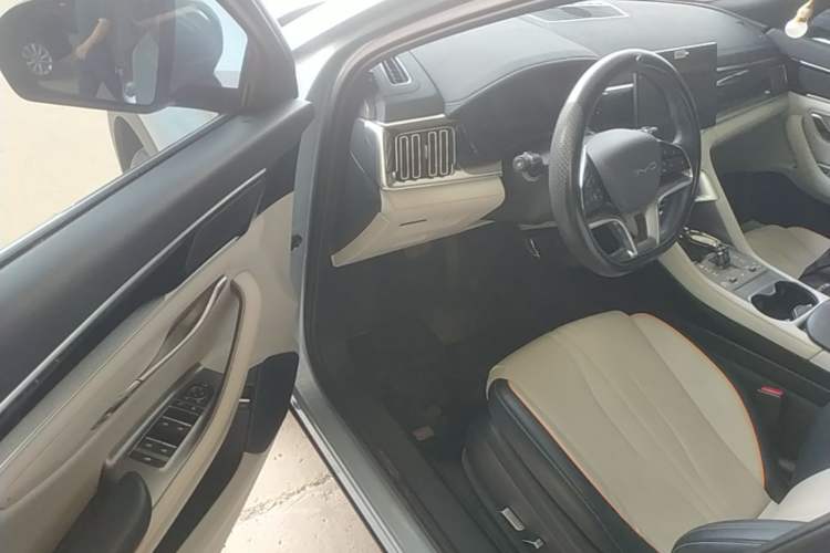 Used BYD Song PLUS New Energy 2024 HONOR Edition DM-i 110km Flagship PLUS Driver Seat