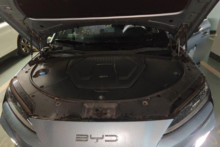 Used BYD Song PLUS New Energy 2024 HONOR Edition DM-i 110km Flagship Model Engine Bay