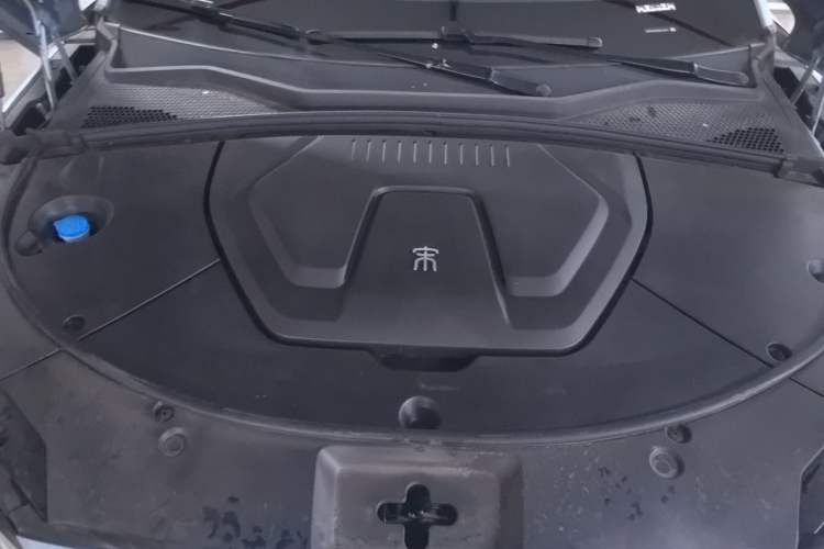 Used BYD Song PLUS New Energy 2024 Honor Edition EV 520km Luxury Model Engine Bay
