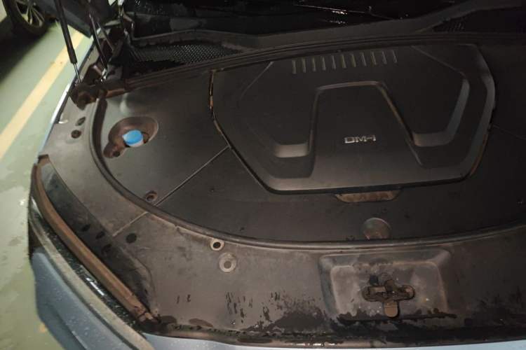 Used BYD Song PLUS New Energy 2024 HONOR Edition DM-i 110km Flagship Model Engine Bay Right