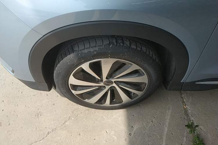 Used BYD Song PLUS New Energy 2024 HONOR Edition DM-i 110km Flagship PLUS Exterior 4
