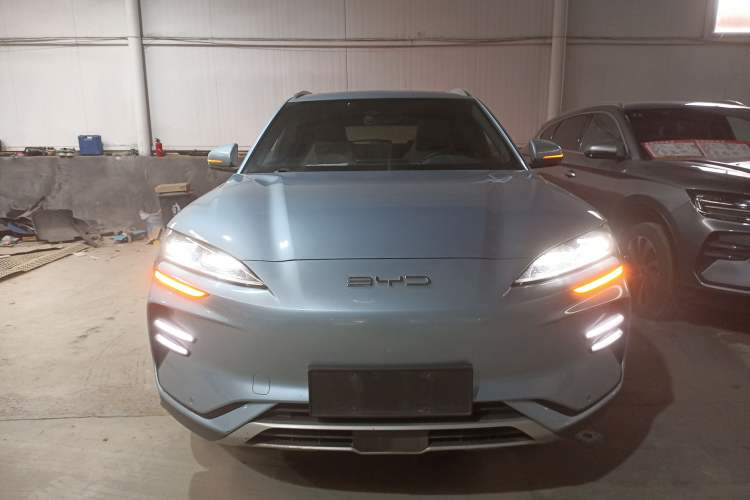 Used BYD Song PLUS New Energy 2024 Honor Edition EV 520km Luxury Model Front