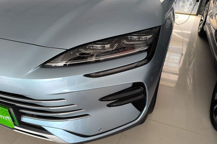 Used BYD Song PLUS New Energy 2024 HONOR Edition DM-i 110km Flagship PLUS Left Front Headlight