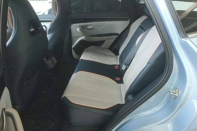 Used BYD Song PLUS New Energy 2024 HONOR Edition DM-i 110km Flagship PLUS Left Rear Seat