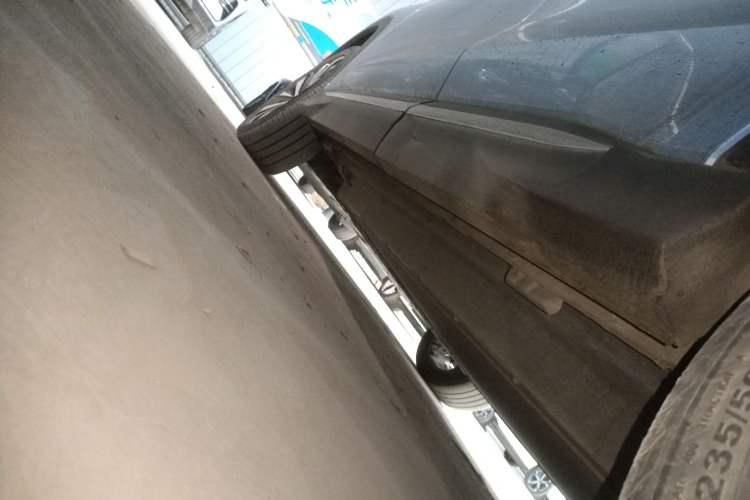 Used BYD Song PLUS New Energy 2024 Honor Edition EV 520km Luxury Model Left Side Sill