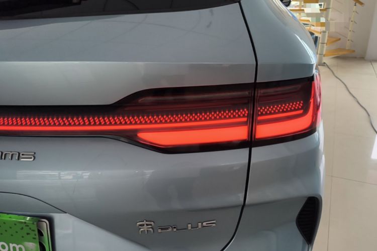 Used BYD Song PLUS New Energy 2024 HONOR Edition DM-i 110km Flagship PLUS Right Rear Taillight