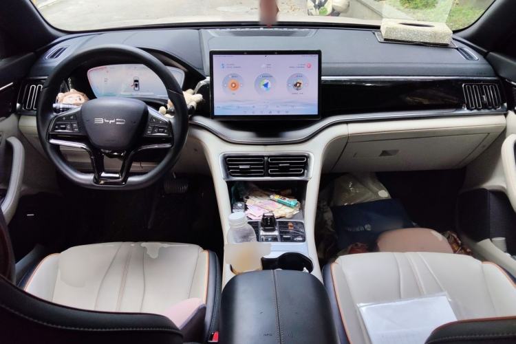 Used BYD Song PLUS New Energy 2024 HONOR Edition DM-i 110km Flagship Model Center Console