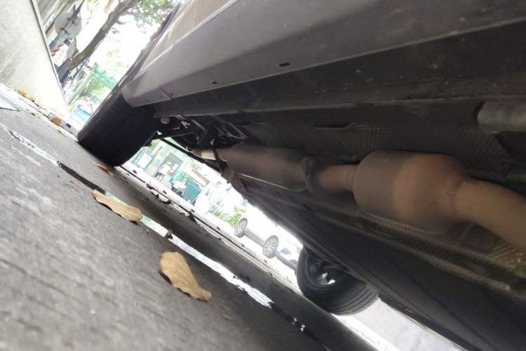 Used BYD Song PLUS New Energy 2024 HONOR Edition DM-i 110km Flagship Model Chassis Front Right
