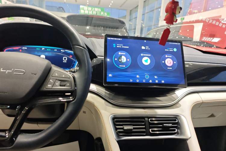Used BYD Song PLUS New Energy 2024 HONOR Edition DM-i 110km Flagship Model Audio And AC Panel