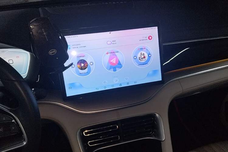 Used BYD Song PLUS New Energy 2024 HONOR Edition DM-i 110km Flagship PLUS Audio And AC Panel