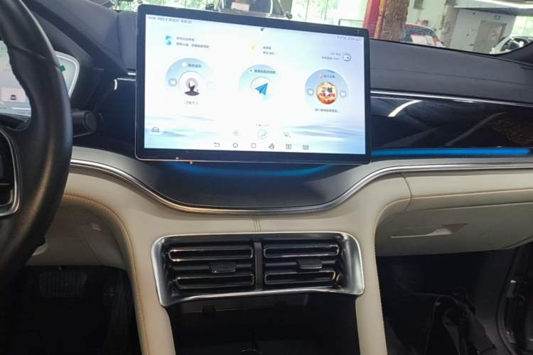 Used BYD Song PLUS New Energy 2024 HONOR Edition DM-i 110km Flagship Model Audio And AC Panel
