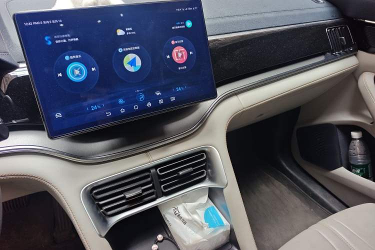 Used BYD Song PLUS New Energy 2024 HONOR Edition DM-i 110km Flagship Model Audio And AC Panel