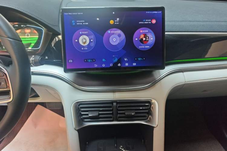 Used BYD Song PLUS New Energy 2024 HONOR Edition DM-i 150km Flagship PLUS Audio And AC Panel
