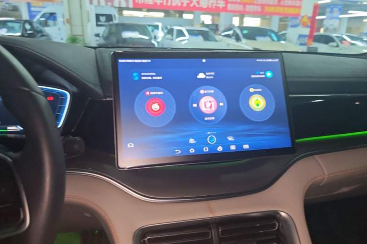 Used BYD Song PLUS New Energy 2024 HONOR Edition DM-i 150km Flagship PLUS Audio And AC Panel