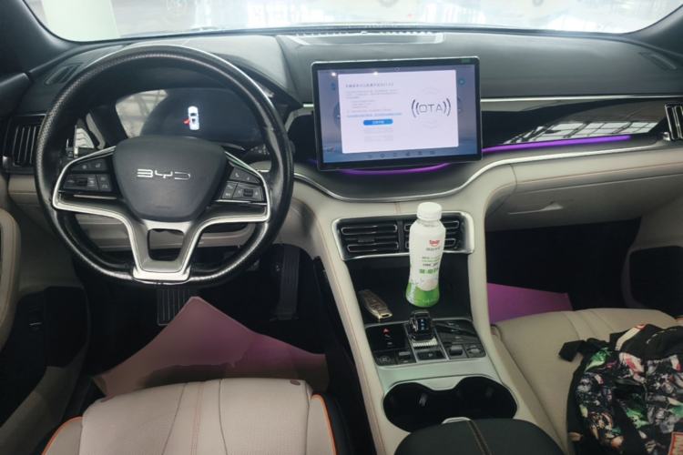 Used BYD Song PLUS New Energy 2024 HONOR Edition DM-i 150km Flagship PLUS Center Console