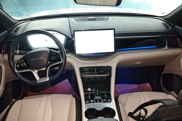 Used BYD Song PLUS New Energy 2024 HONOR Edition DM-i 150km Flagship PLUS Center Console