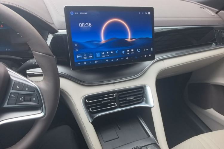 Used BYD Song PLUS New Energy 2024 EV 520km Navigation Glory Edition Center Console