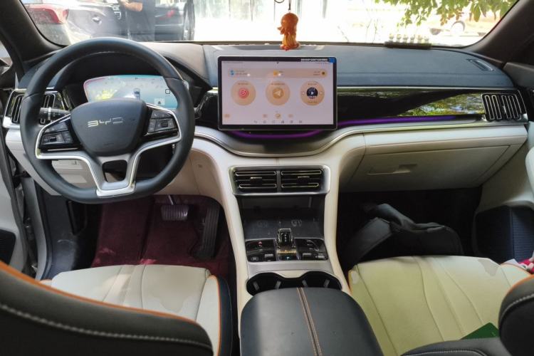 Used BYD Song PLUS New Energy 2024 HONOR Edition DM-i 150km Flagship PLUS Center Console