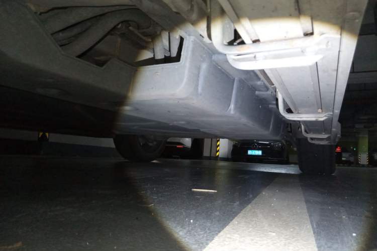 Used BYD Song PLUS New Energy 2024 HONOR Edition DM-i 110km Flagship Model Chassis Front Left