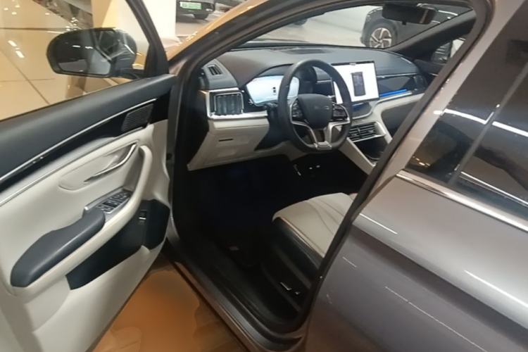 Used BYD Song PLUS New Energy 2024 HONOR Edition DM-i 110km Flagship PLUS Driver Seat