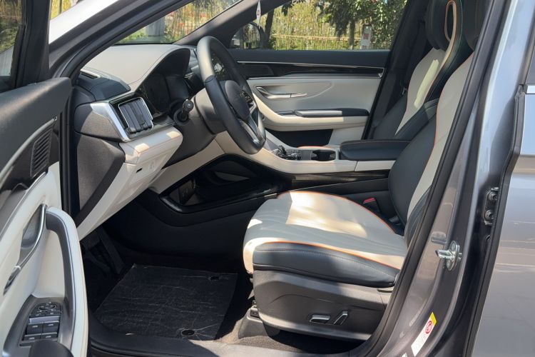 Used BYD Song PLUS New Energy 2024 HONOR Edition DM-i 110km Flagship PLUS Driver Seat