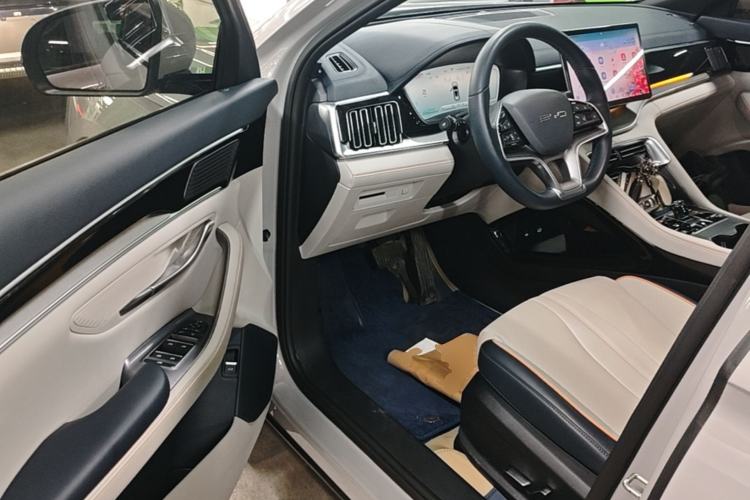 Used BYD Song PLUS New Energy 2024 HONOR Edition DM-i 110km Flagship PLUS Driver Seat