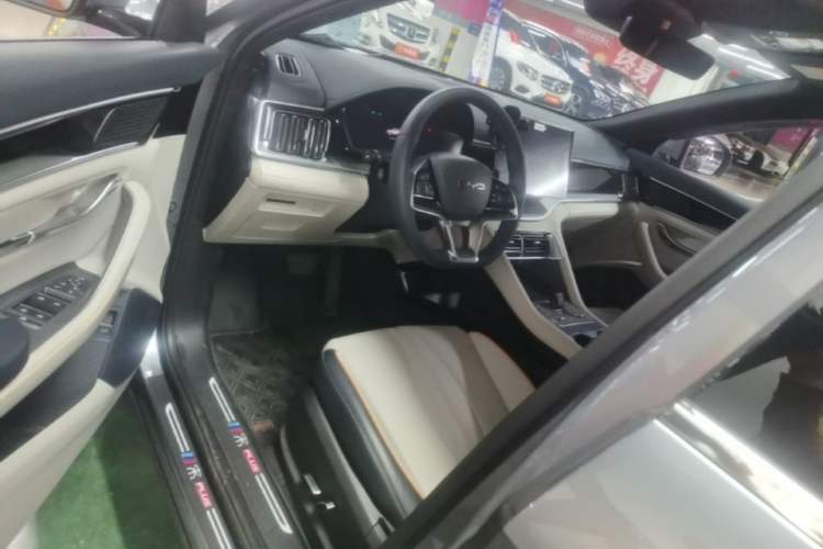 Used BYD Song PLUS New Energy 2024 Honor Edition EV 520km Flagship Model Driver Seat
