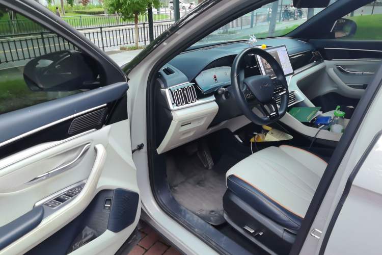 Used BYD Song PLUS New Energy 2024 HONOR Edition DM-i 71km Luxury Model Driver Seat