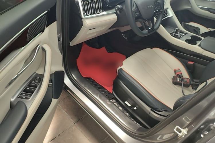 Used BYD Song PLUS New Energy 2024 HONOR Edition DM-i 110km Flagship Model Driver Seat
