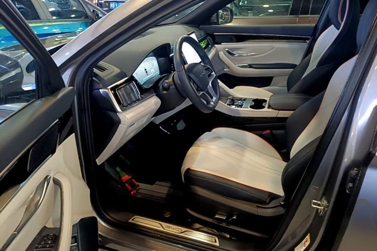 Used BYD Song PLUS New Energy 2024 Honor Edition EV 520km Flagship Model Driver Seat