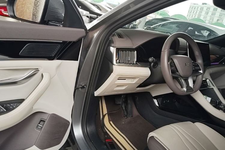 Used BYD Song PLUS New Energy 2024 Honor Edition EV 520km Flagship Model Driver Seat