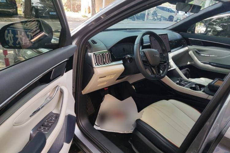 Used BYD Song PLUS New Energy 2024 Honor Edition EV 520km Luxury Model Driver Seat