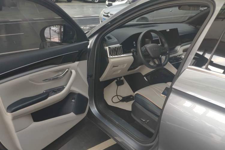 Used BYD Song PLUS New Energy 2024 Honor Edition EV 520km Premium Model Driver Seat