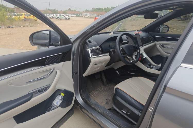 Used BYD Song PLUS New Energy 2024 HONOR Edition DM-i 110km Flagship PLUS Driver Seat