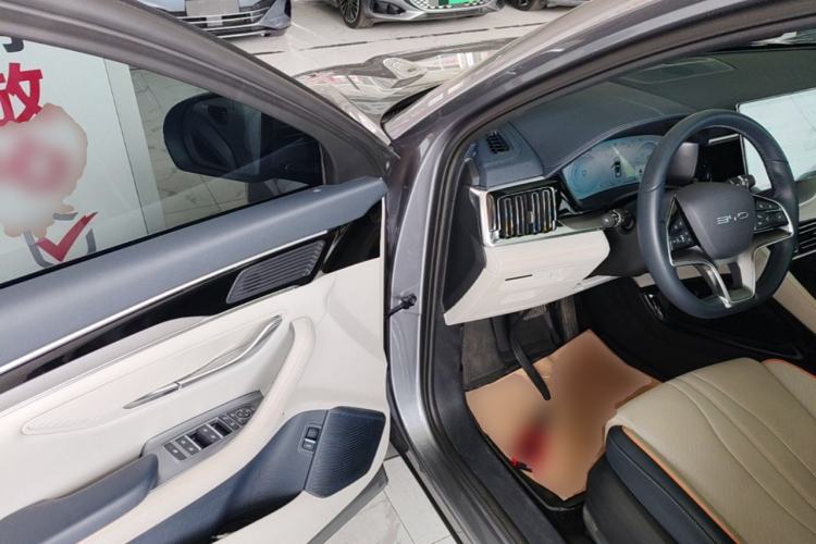 Used BYD Song PLUS New Energy 2024 HONOR Edition DM-i 110km Flagship PLUS Driver Seat