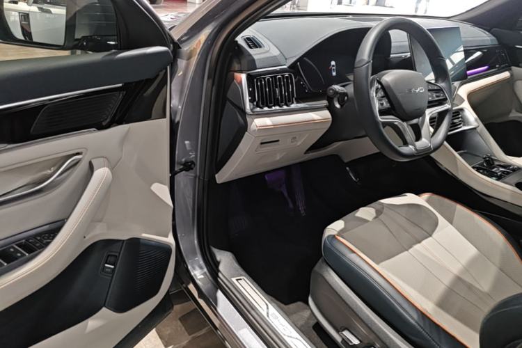 Used BYD Song PLUS New Energy 2024 HONOR Edition DM-i 150km Flagship PLUS Driver Seat