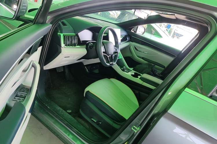 Used BYD Song PLUS New Energy 2024 Honor Edition EV 520km Premium Model Driver Seat