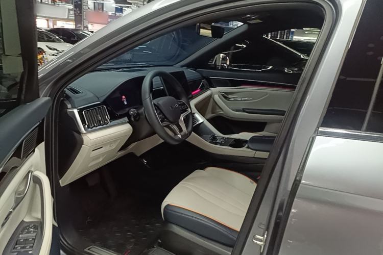 Used BYD Song PLUS New Energy 2024 HONOR Edition DM-i 150km Flagship PLUS Driver Seat