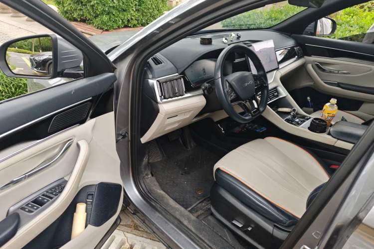 Used BYD Song PLUS New Energy 2024 HONOR Edition DM-i 110km Flagship Model Driver Seat