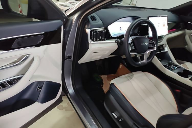 Used BYD Song PLUS New Energy 2024 HONOR Edition DM-i 110km Flagship PLUS Driver Seat