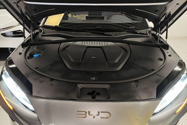 Used BYD Song PLUS New Energy 2024 Honor Edition EV 520km Flagship Model Engine Bay
