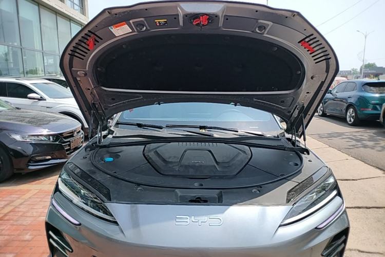 Used BYD Song PLUS New Energy 2024 HONOR Edition DM-i 110km Flagship Model Engine Bay