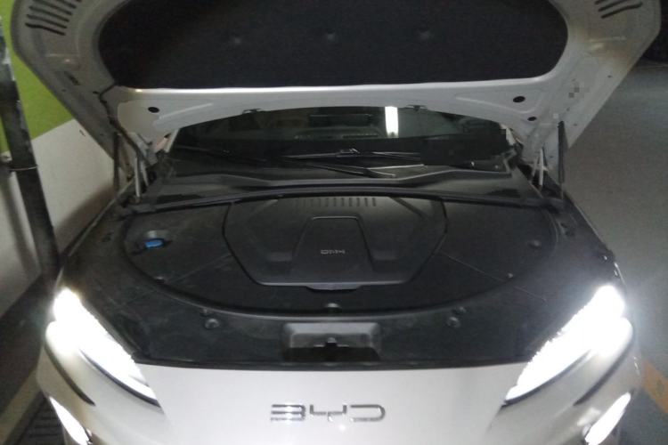 Used BYD Song PLUS New Energy 2024 HONOR Edition DM-i 110km Flagship Model Engine Bay